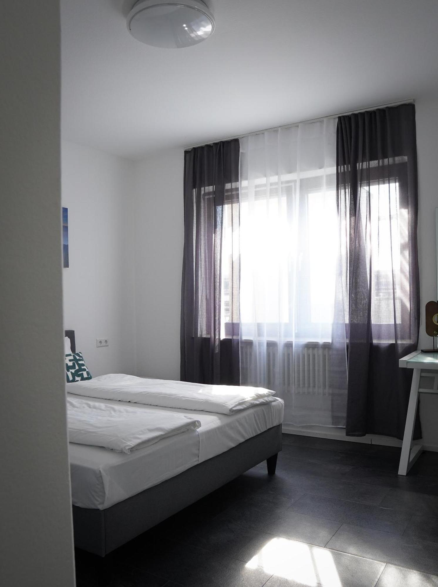 Spacehotel Karlsruhe Dış mekan fotoğraf