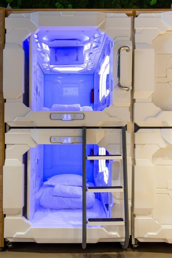 Spacehotel Karlsruhe Dış mekan fotoğraf